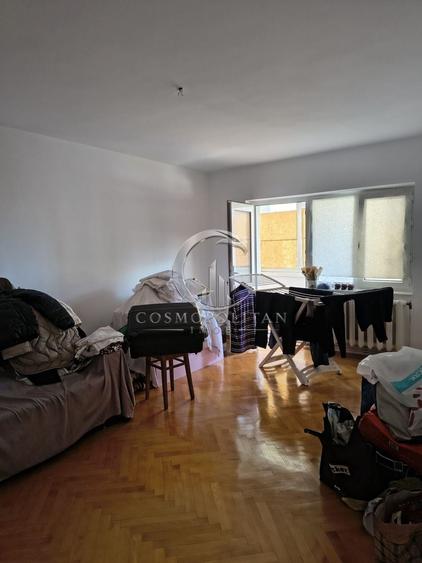 Apartament cu 3 camere Zona centrala Str. Bucegi Liceul de Arte etaj 3 , 2 balc - 4