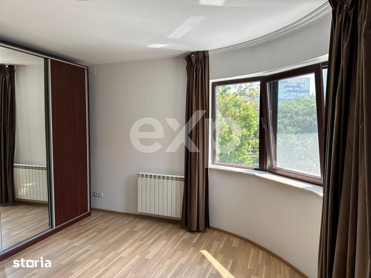 Apartament cu 3 camere decomandat, mobilat în Primăverii