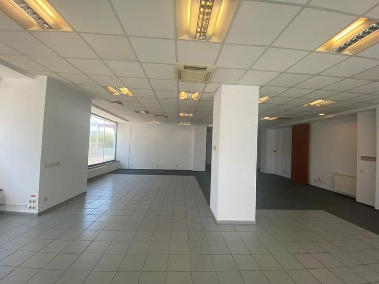 Casă cu 5 camere în Central