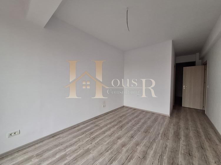 Apartament cu 3 camere decomandat în Girocului