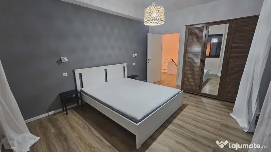 Casă cu 5 camere cu Teren 950 Mp în Bucium