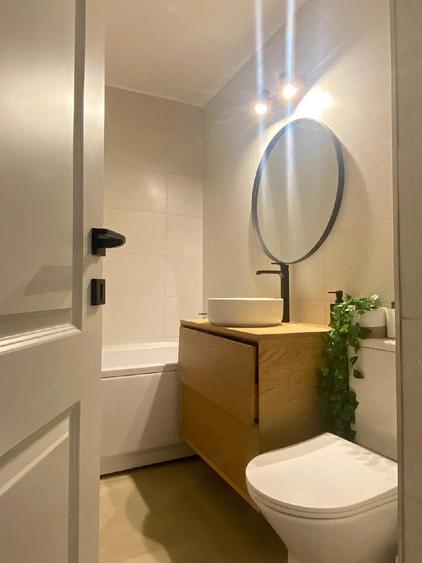 Apartament cu 3 camere decomandat în Sânmartin