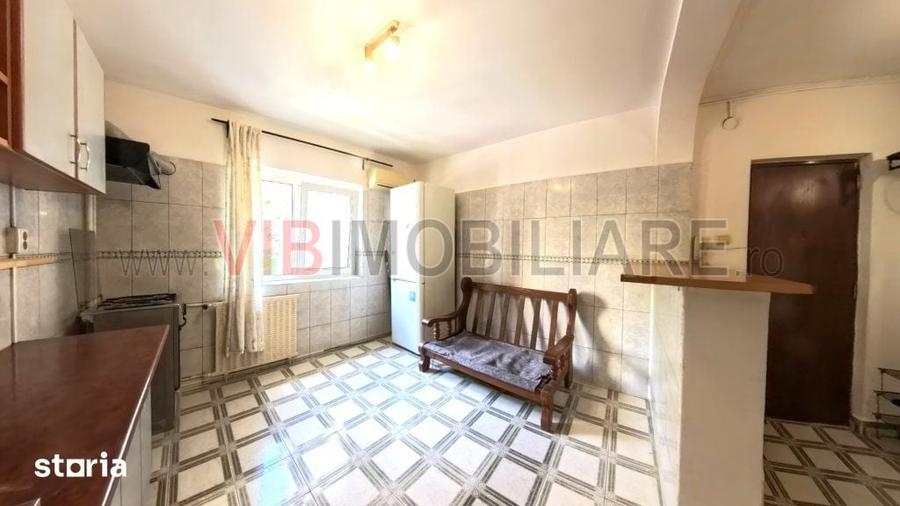 Apartament cu 3 camere decomandat în Centrul Civic
