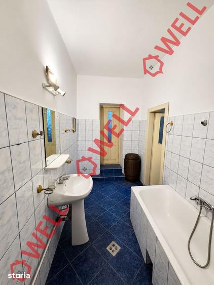 Casă cu 5 camere cu Teren 892 Mp în Aita Mare