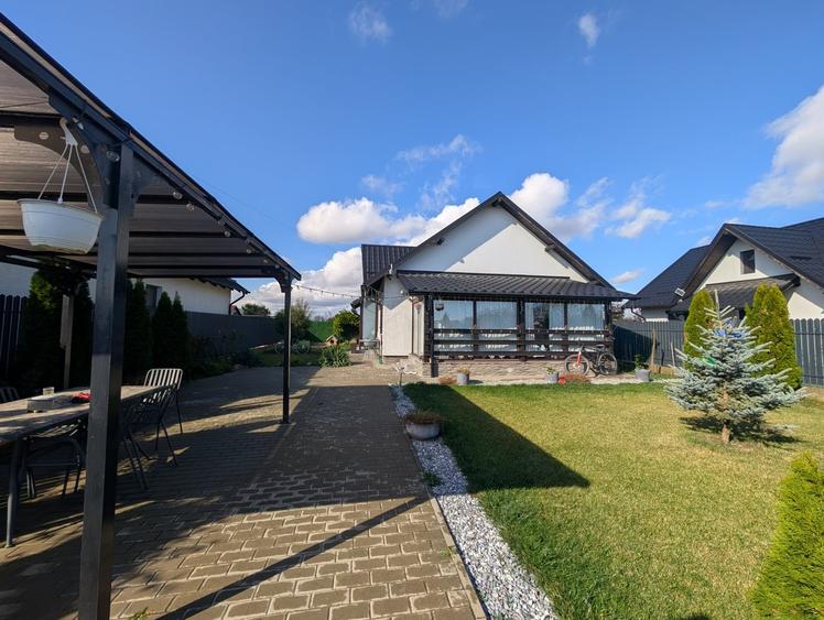 Casă individuală cu 3 camere cu Teren 360 Mp în Hemeiuș