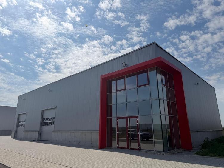 Spațiu comercial, de 600 mp, în Fundeni