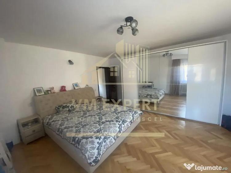 VILA S+P+E-306 MP, TEREN 2078 MP, CAMPULUNG - 2