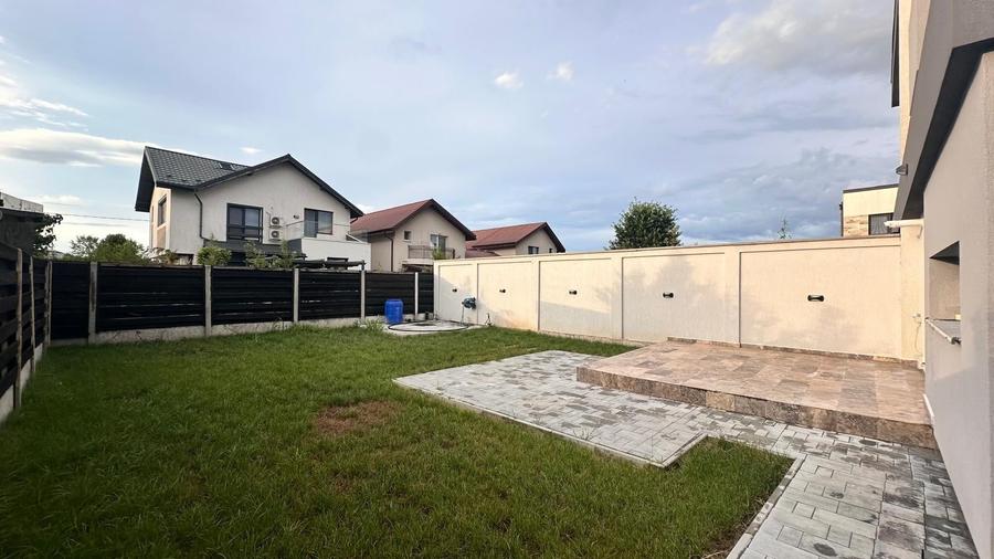 Duplex cu 5 camere cu Teren 253 Mp în Corbeanca