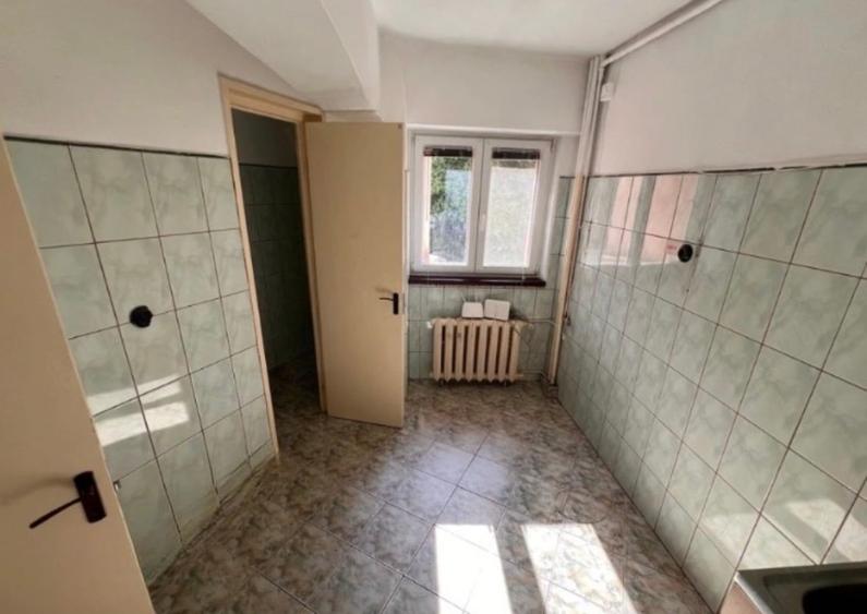 Apartament cu 2 camere decomandat în Moșilor