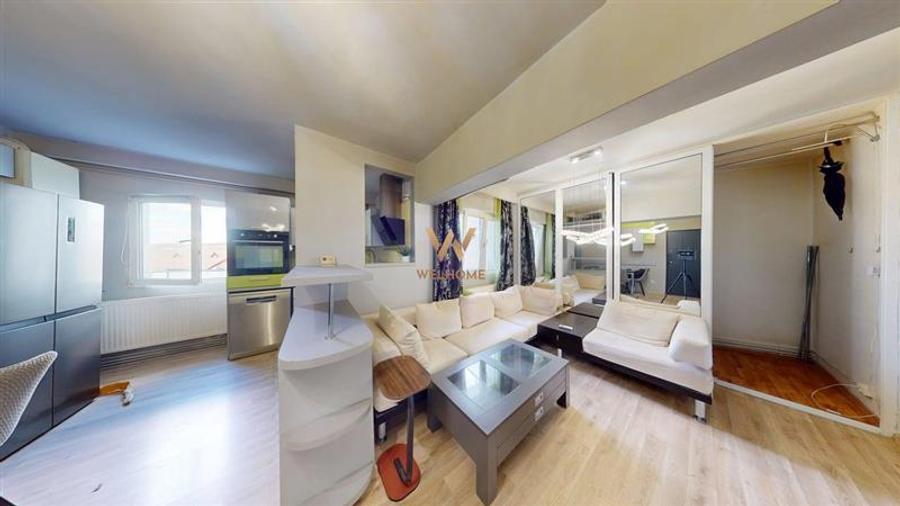 Apartament cu 3 camere decomandat în Central