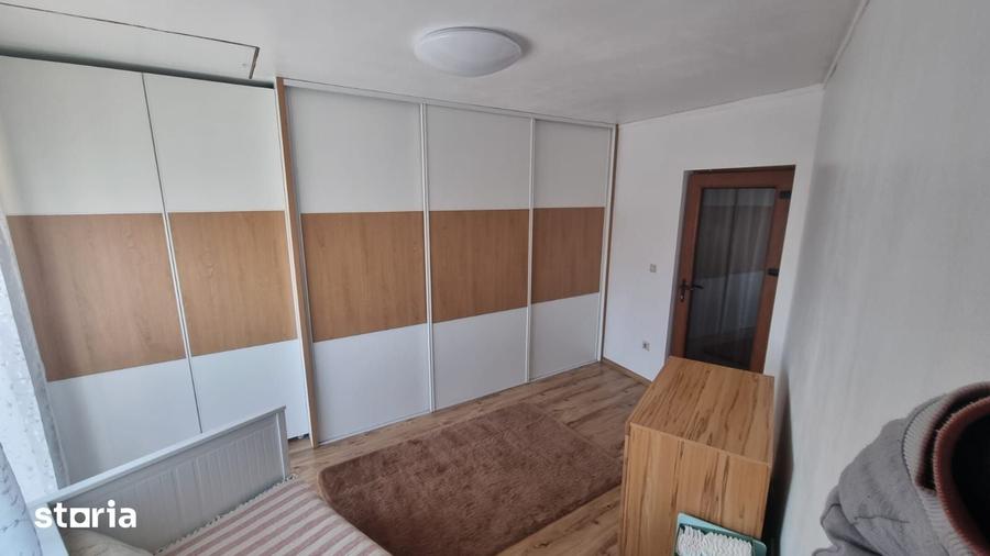Casă cu 4 camere cu Teren 175 Mp în Central