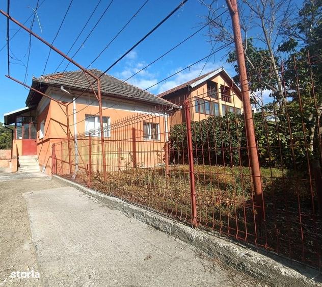 Casa de vanzare cu 4 camere Rm Valcea - 5