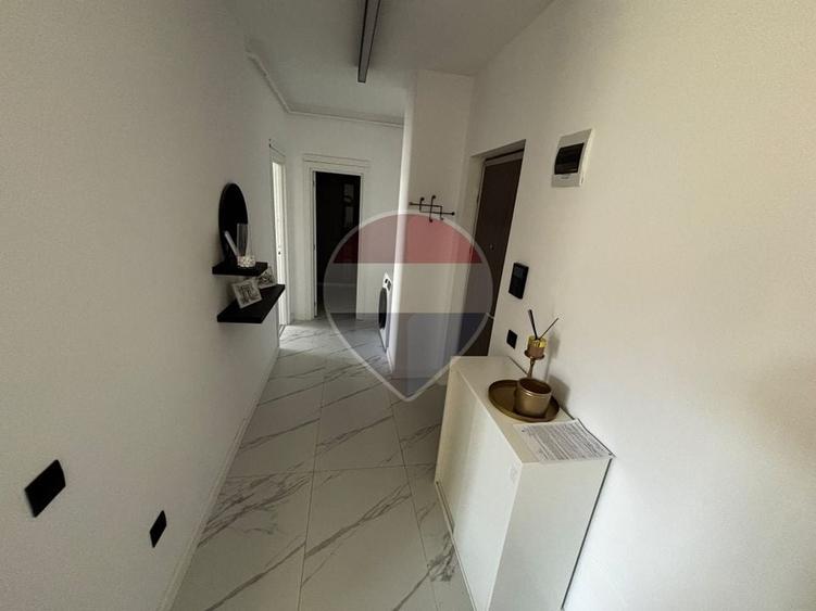 Apartament cu 2 camere decomandat, mobilat în Florești