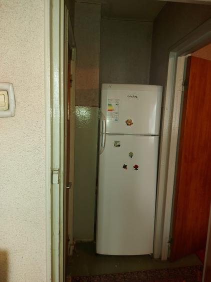 Apartament cu 3 camere semidecomandat în Gorjului