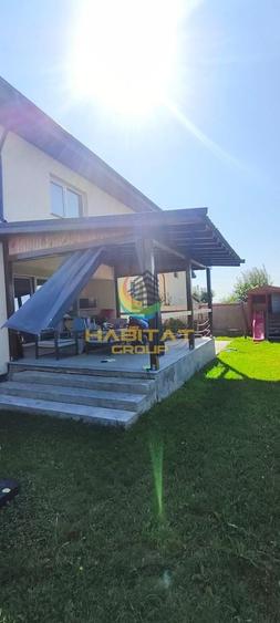 Casă individuală cu 5 camere cu Canalizare în Berceni