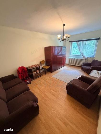 Apartament cu 2 camere în Micro 18
