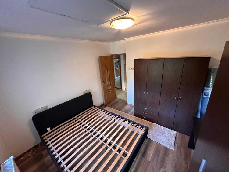 Apartament cu 2 camere decomandat în Bârzești