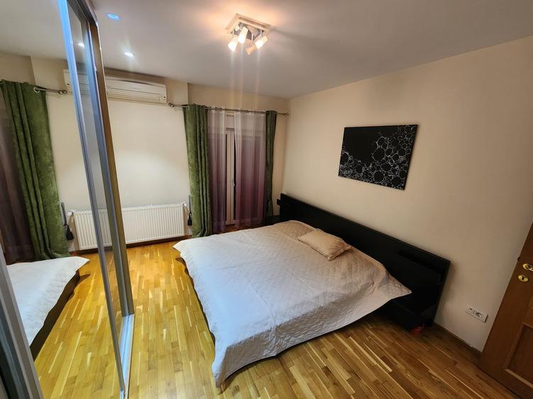 Apartament cu 3 camere semidecomandat în Herăstrău