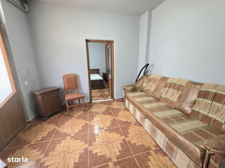 Casă cu 4 camere în Brăilița