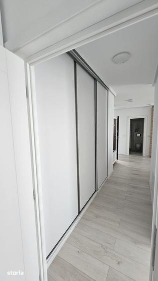 Apartament cu 8 camere în Vest