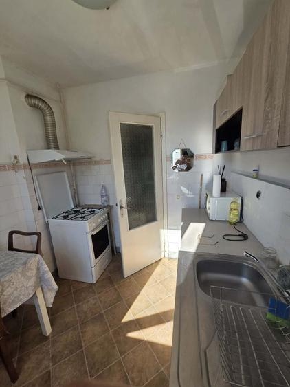 Apartament cu 2 camere nedecomandat în Tudor Vladimirescu