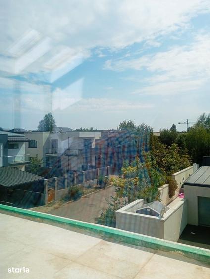 Vila Tunari str. Paris, 5 camere, curte 300 mp, 400 mp construiti - 14