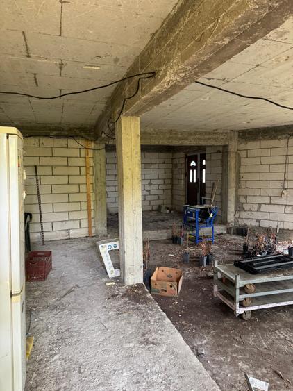 Casă individuală cu 5 camere cu Teren 1088 Mp în Vânătorii Mari