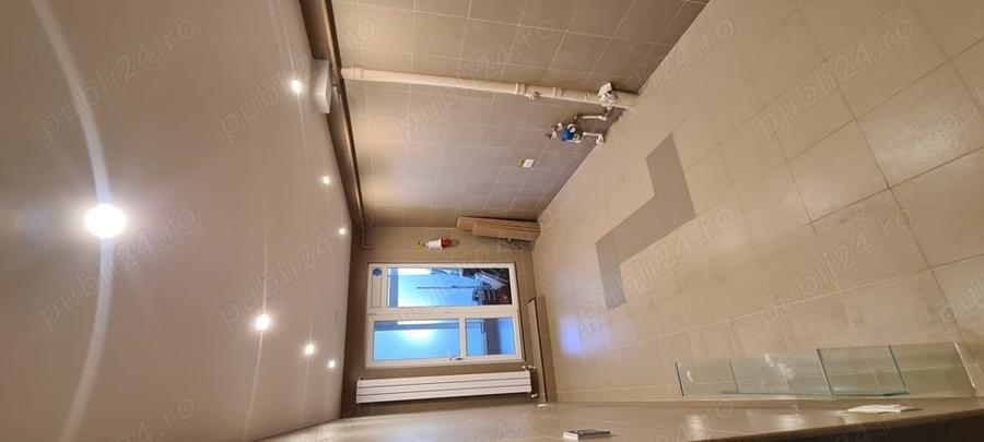 Spațiu comercial, de 61 mp, în Central