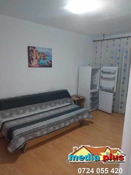 Garsonieră semidecomandată în
