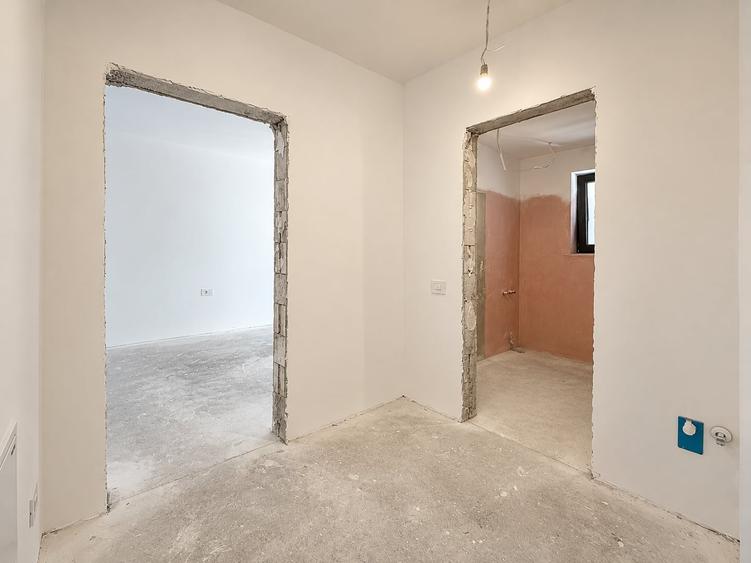 Apartament cu 2 camere decomandat în Pipera