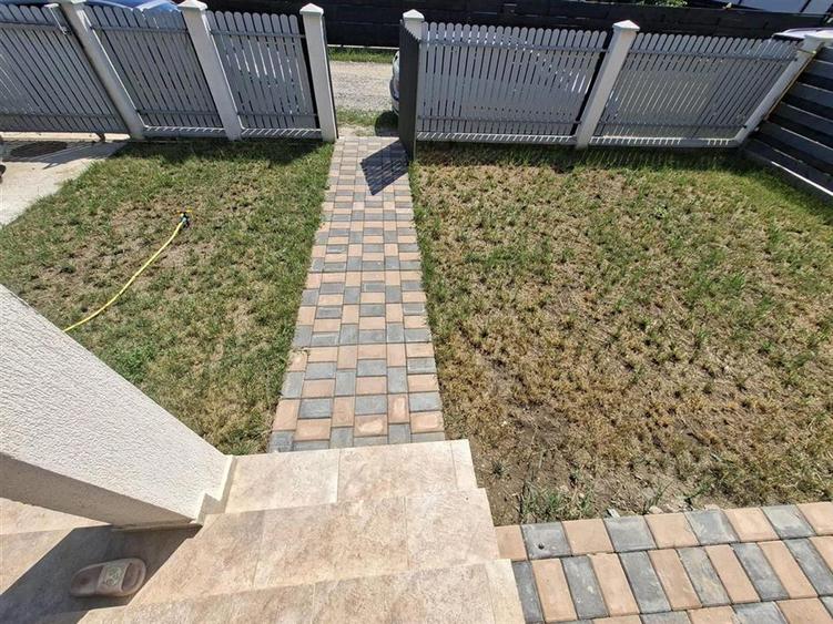 Casă individuală cu 4 camere cu Canalizare în Miroslava