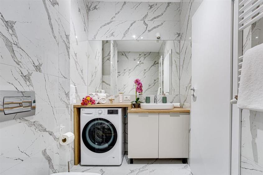 Apartament cu 2 camere decomandat, mobilat în Aurel Vlaicu