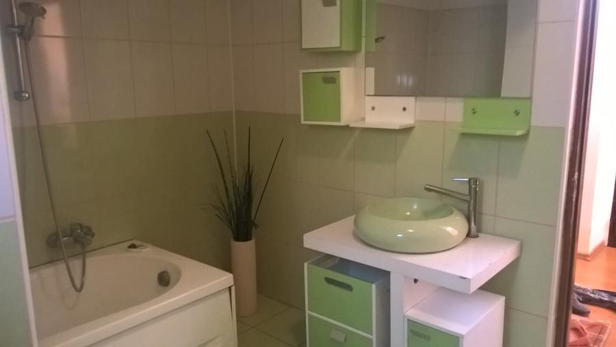 Apartament cu 3 camere decomandat, mobilat în 1 Mai