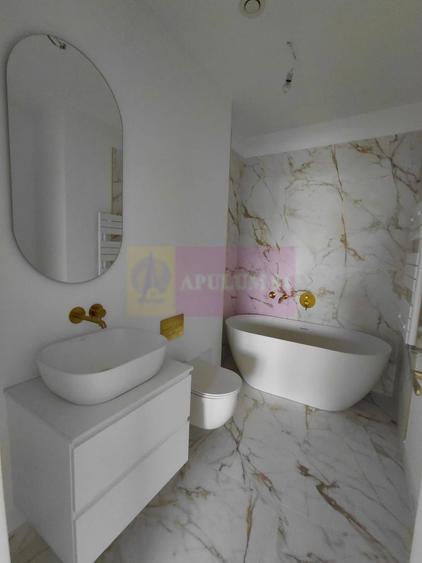 Apartament cu 3 camere decomandat în Unirii