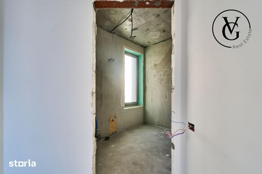 Casă cu 4 camere decomandat cu Teren 235 Mp în Palazu Mare