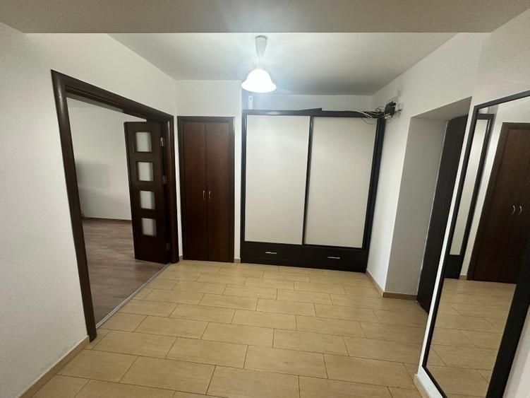 Inchiriez apartament 2 camere Bd. Unirii Bucuresti - 11