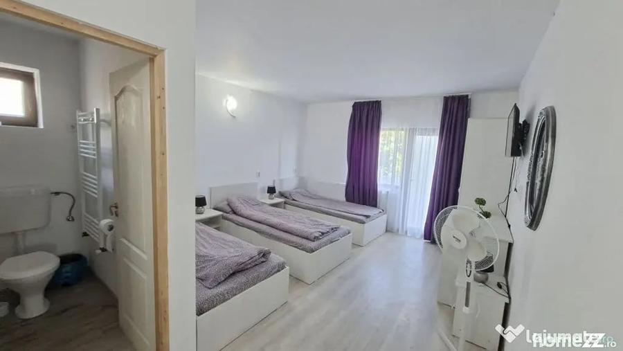Casă cu 7 camere cu Teren 1200 Mp în Budeasa