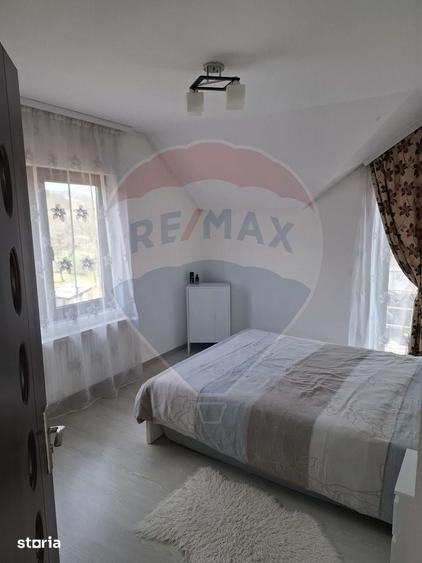 Casă cu 5 camere cu Teren 676 Mp în Bogdan Vodă