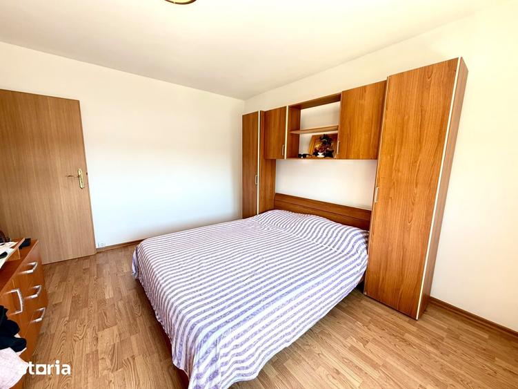 Apartament cu 3 camere în Mioriței