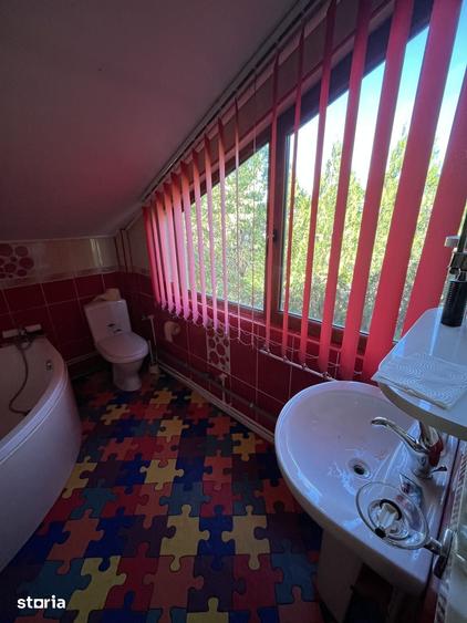 Casă cu 4 camere cu Teren 2600 Mp în Ghermănești