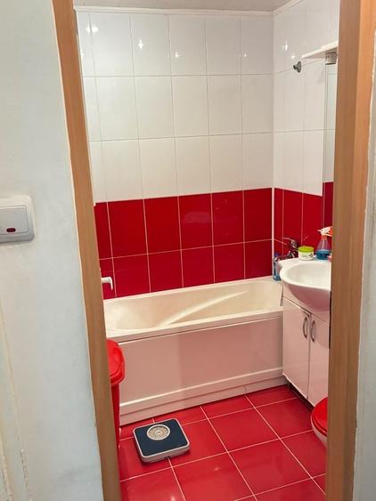 Apartament cu 2 camere semidecomandat în Petros
