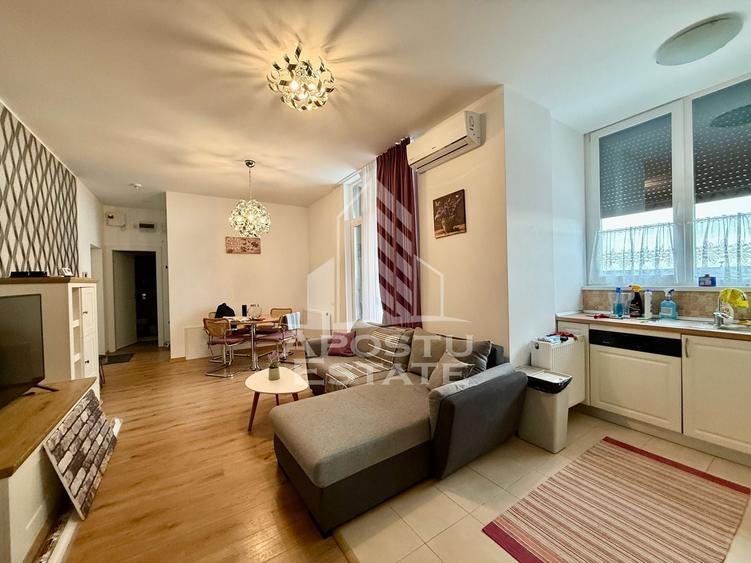 Apartament cu 2 camere semidecomandat, mobilat în Tipografilor