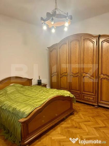 Apartament cu 3 camere decomandat în Central
