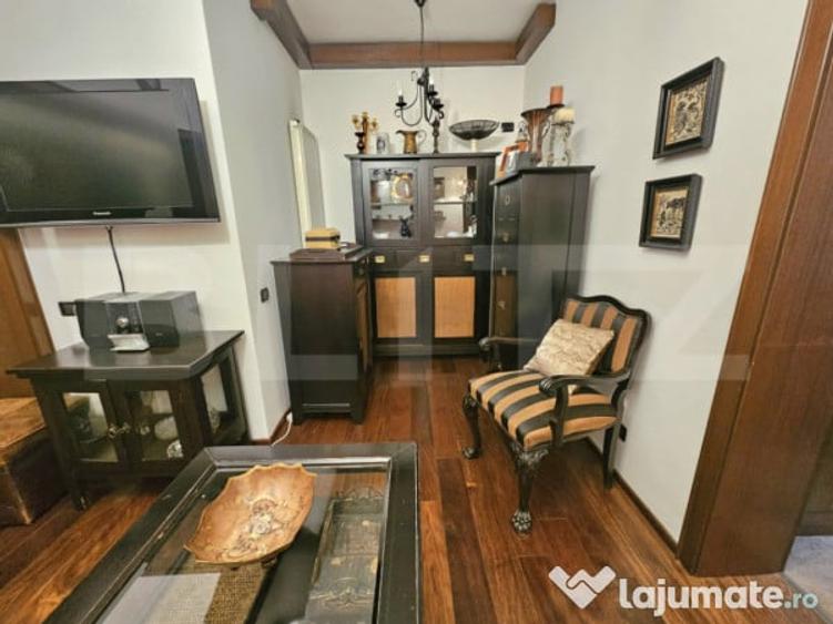 Apartament cu 3 camere decomandat în Central