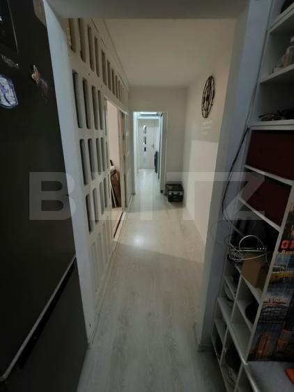 Apartament cu 3 camere decomandat, mobilat în Rovine