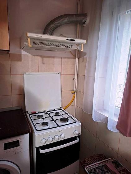 Garsonieră decomandată în Central
