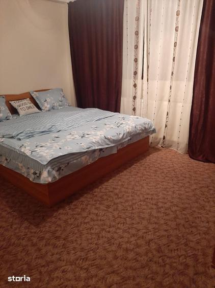 Casă cu 7 camere cu Teren 800 Mp în Dragomirești-Vale