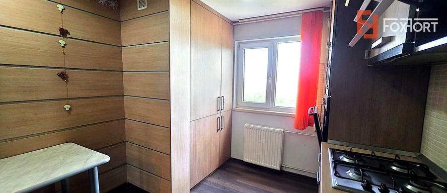 Apartament cu 3 camere decomandat, mobilat în Aradul Nou