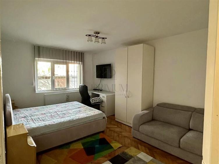 Apartament cu 2 camere decomandat, mobilat în Lipovei