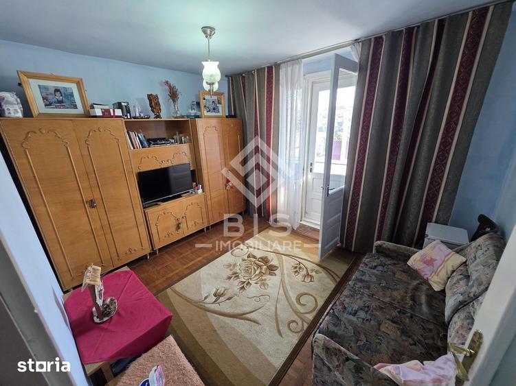 Apartament cu 3 camere în Independenței